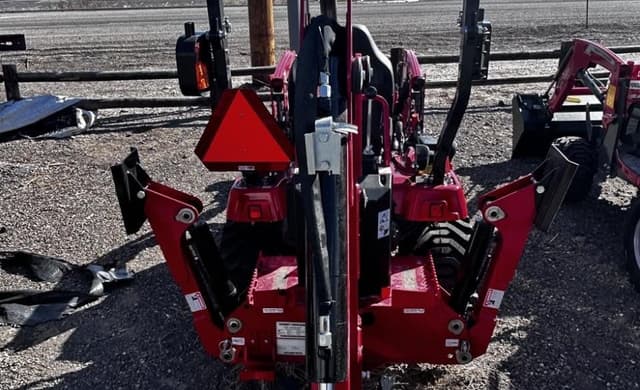 Image of Massey Ferguson 1GC.23 equipment image 3