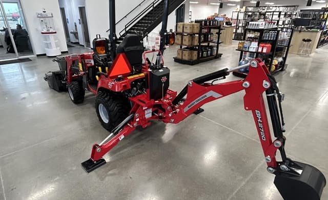 Image of Massey Ferguson 1GC.23 equipment image 2