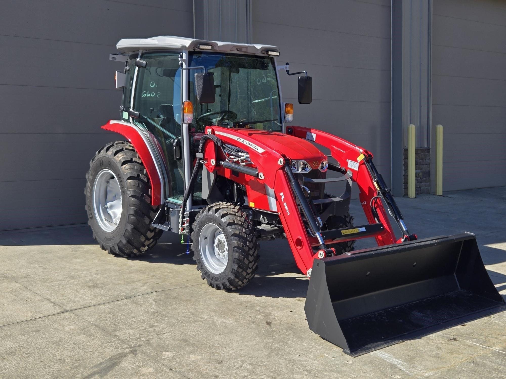 2026 Massey Ferguson 1M.40 Equipment Image0