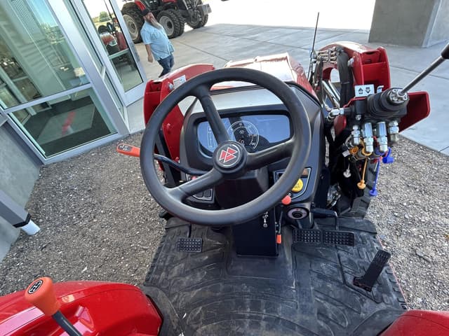 Image of Massey Ferguson 2E.50 equipment image 4