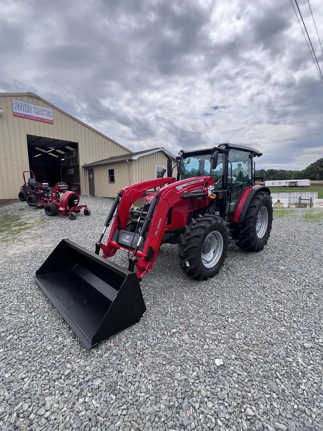 Image of Massey Ferguson 4707 Primary image