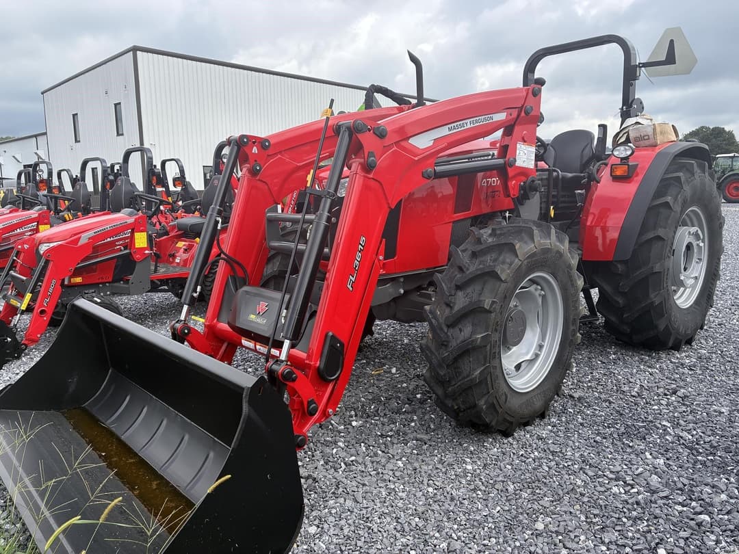 Image of Massey Ferguson 4707 Image 0