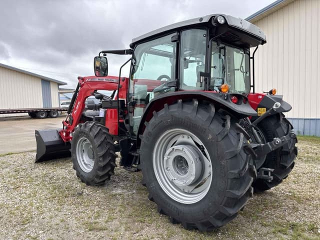 Image of Massey Ferguson 4710 equipment image 4