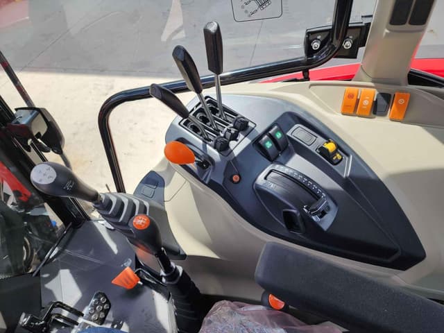 Image of Massey Ferguson 4710 equipment image 3