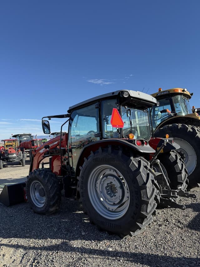 Image of Massey Ferguson 4710 equipment image 3
