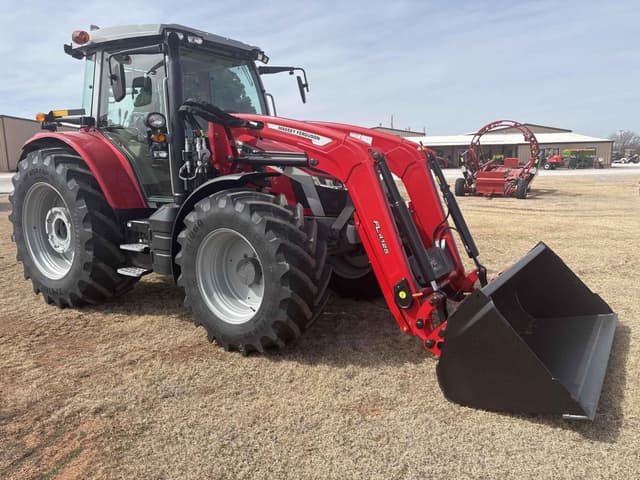 Image of Massey Ferguson 5S.135 equipment image 3
