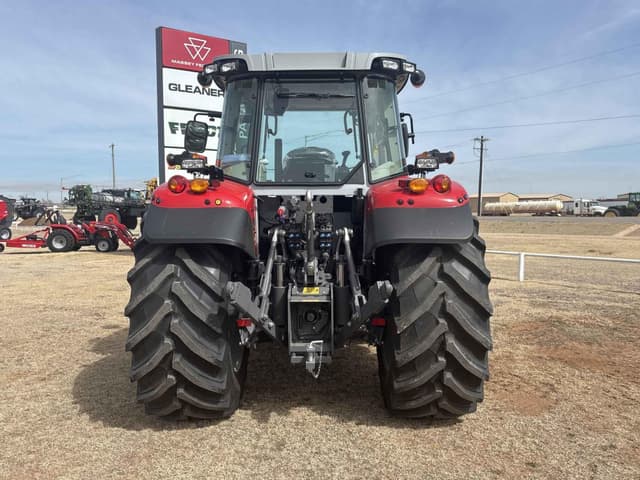 Image of Massey Ferguson 5S.135 equipment image 3