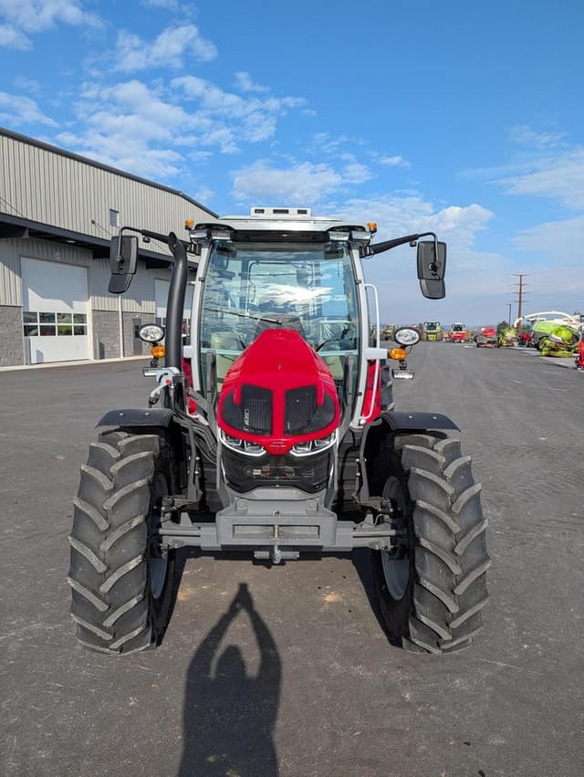 Image of Massey Ferguson 5S.145 equipment image 4
