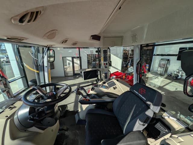 Image of Massey Ferguson 6S.180 equipment image 3