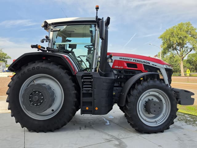 Image of Massey Ferguson 9S.310 equipment image 4
