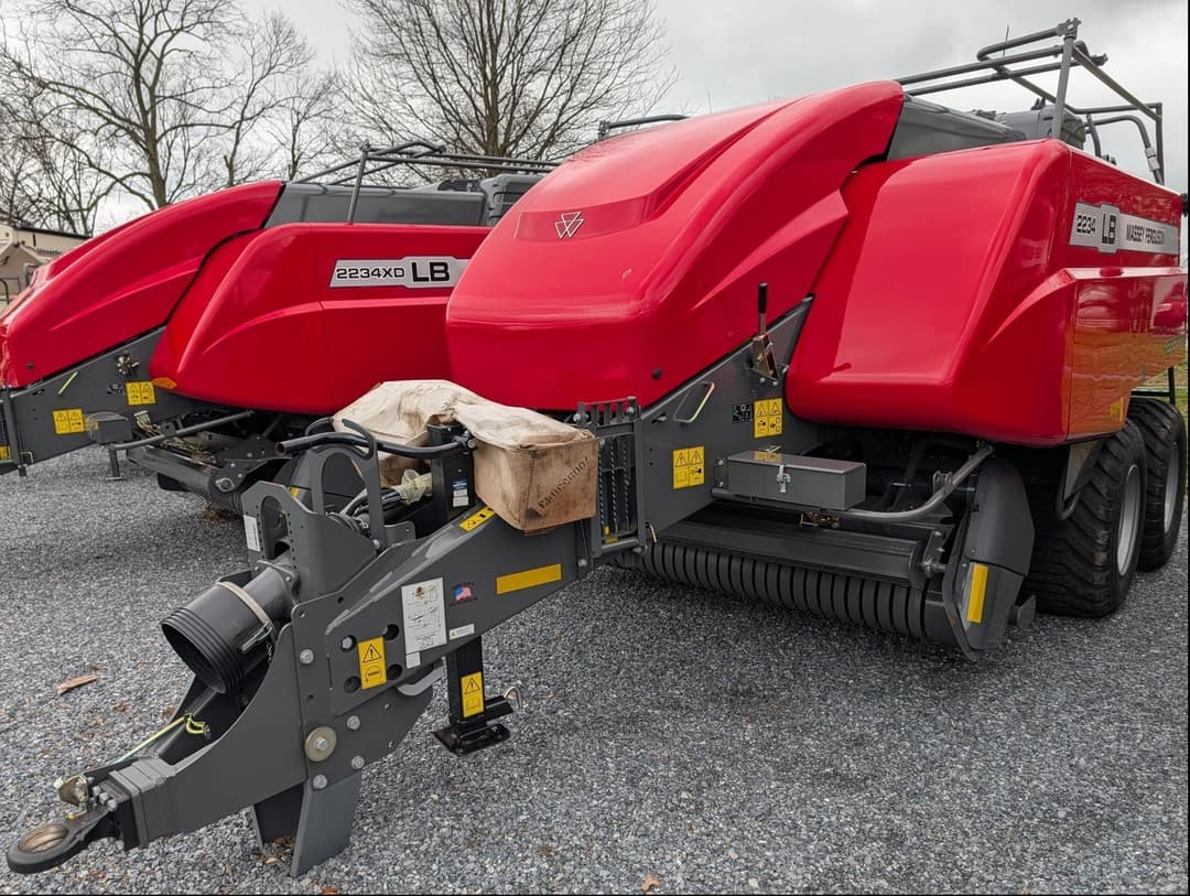 Image of Massey Ferguson LB2234 Primary image
