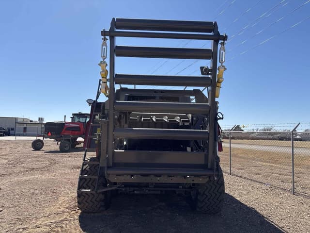 Image of Massey Ferguson LB2234XD equipment image 3