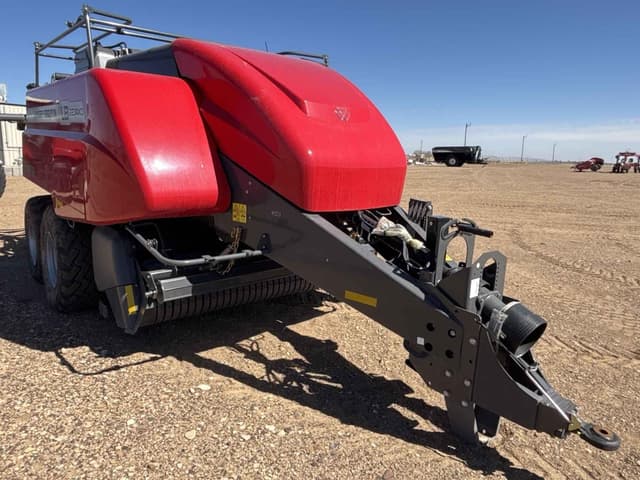 Image of Massey Ferguson LB2234XD equipment image 1