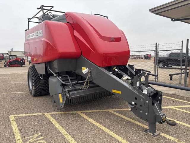 Image of Massey Ferguson LB2244 equipment image 3