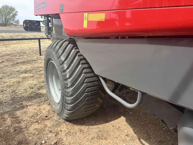 Image of Massey Ferguson LB2244 equipment image 4
