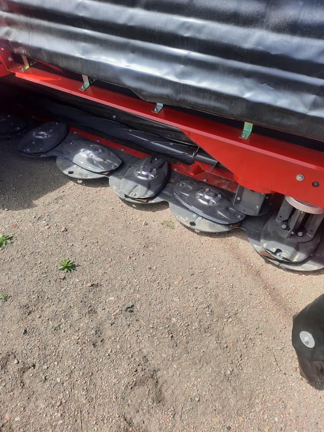 Image of Massey Ferguson 9316D equipment image 2