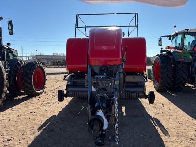 Image of Massey Ferguson LB2233 equipment image 2
