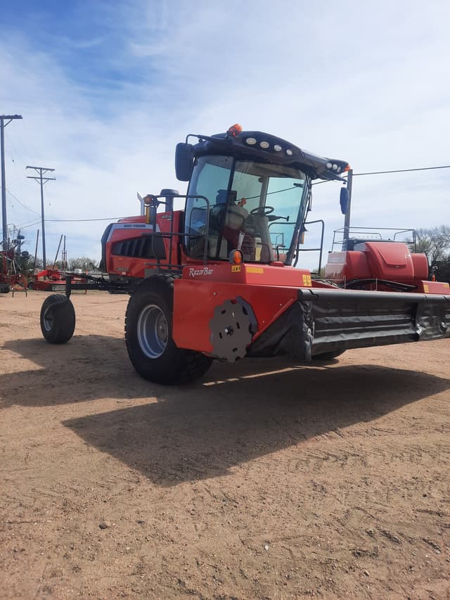Image of Massey Ferguson WR235 equipment image 2