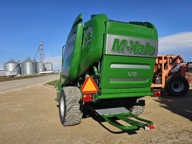 Image of McHale V8 950 equipment image 4