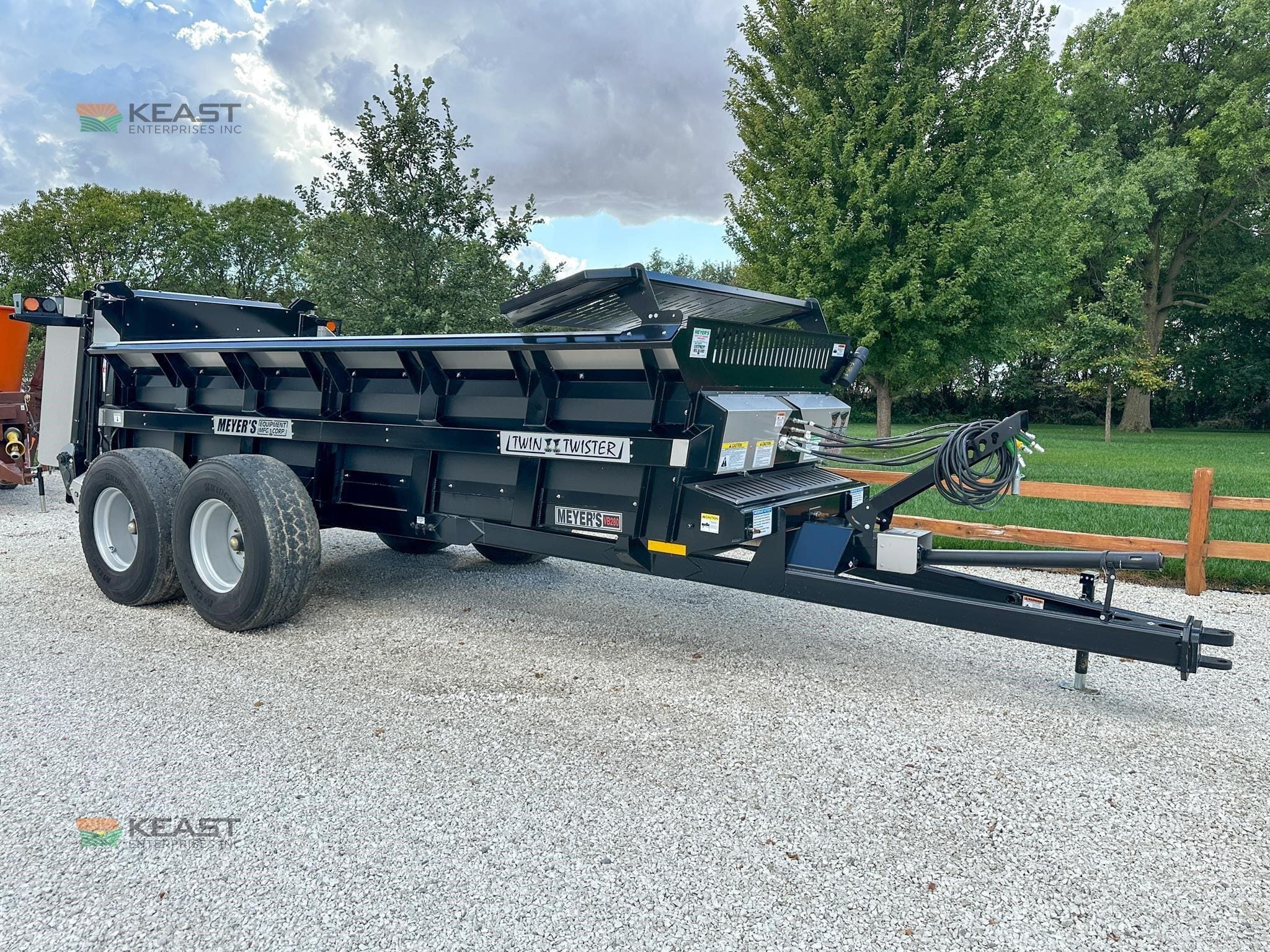 2026 Meyer's VB280 Equipment Image0