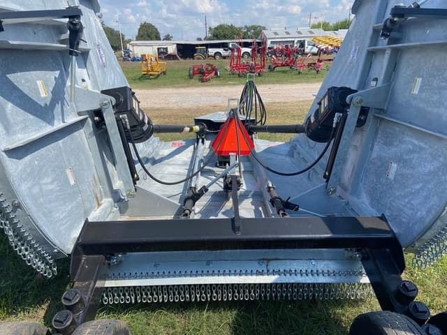 Image of Modern AG Products Predator equipment image 4