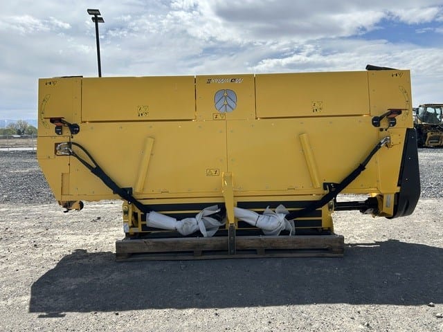 New Holland 416 Plus Equipment Image0