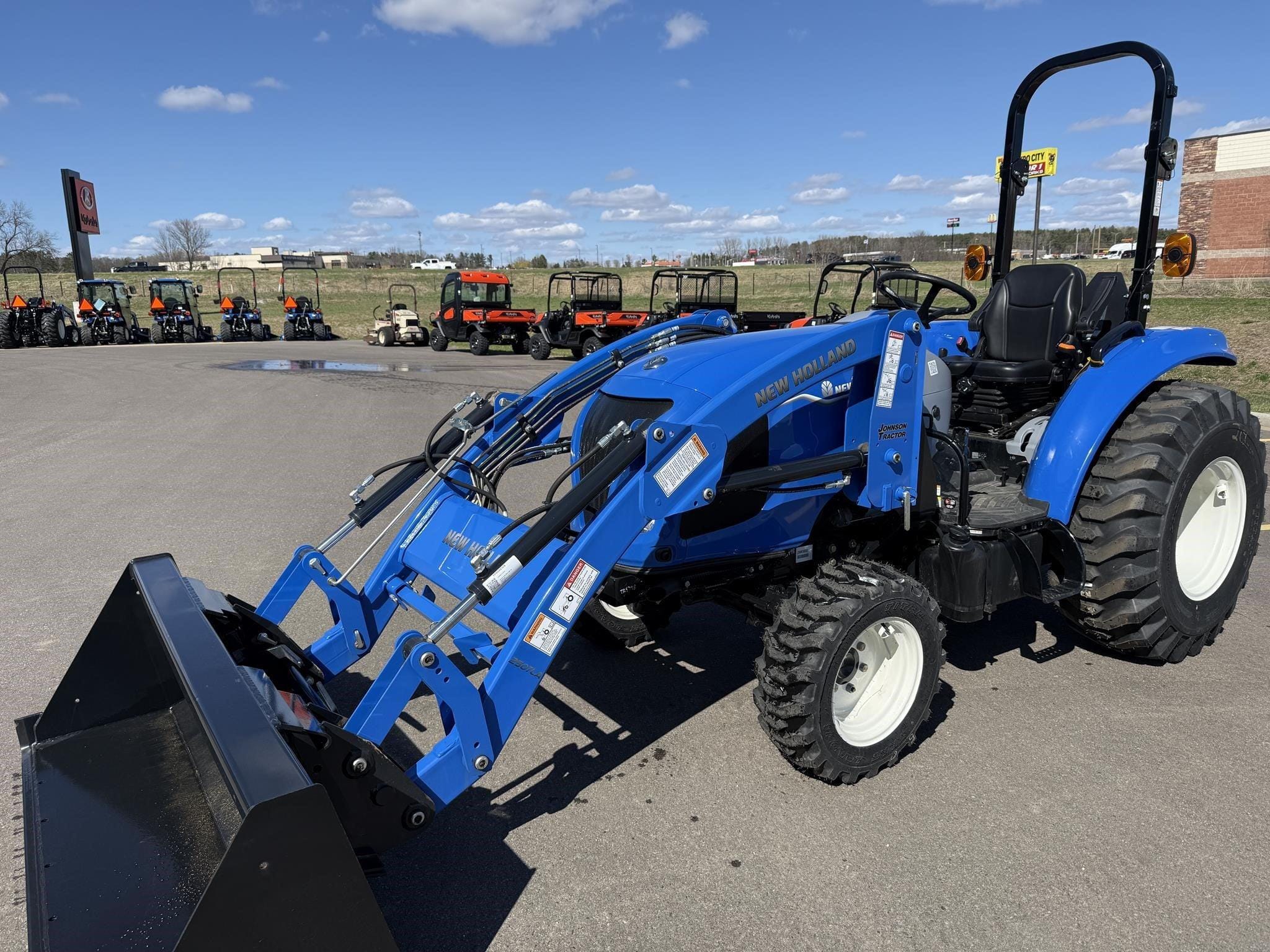 2026 New Holland Boomer 40 Equipment Image0