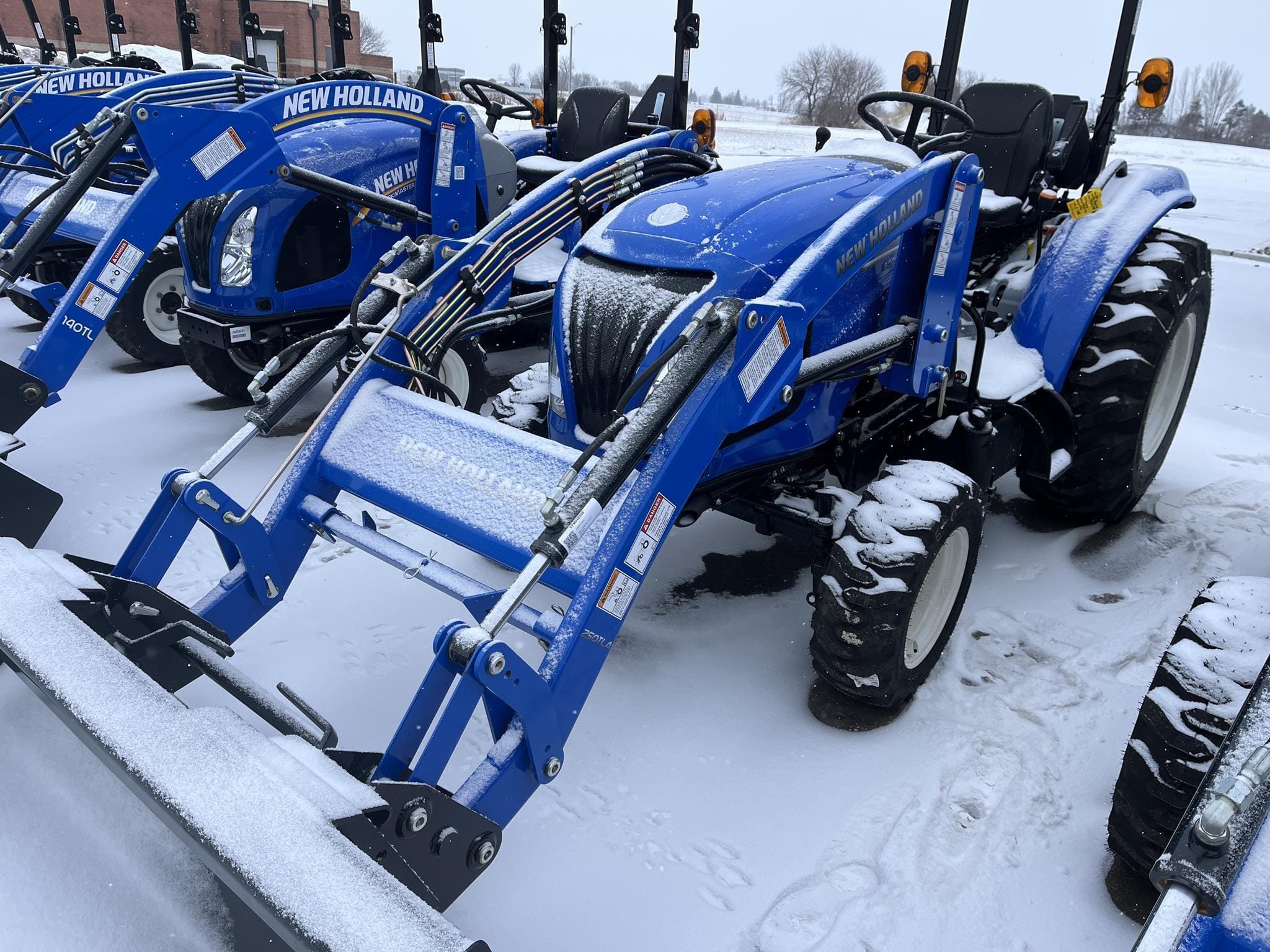 2026 New Holland Boomer 40 Equipment Image0