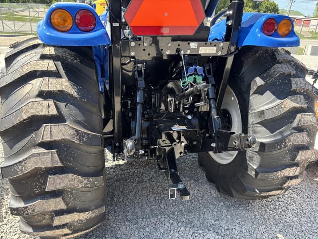 Image of New Holland Boomer 45 equipment image 4