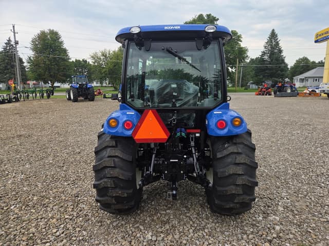 Image of New Holland Boomer 55 equipment image 3