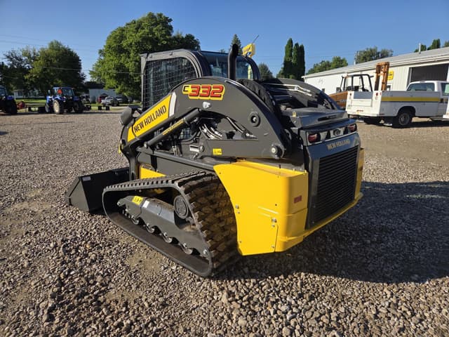 Image of New Holland C332 equipment image 2