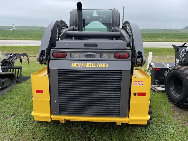 Image of New Holland C332 equipment image 1