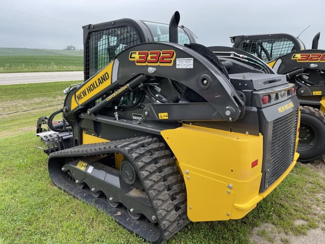 Image of New Holland C332 equipment image 2