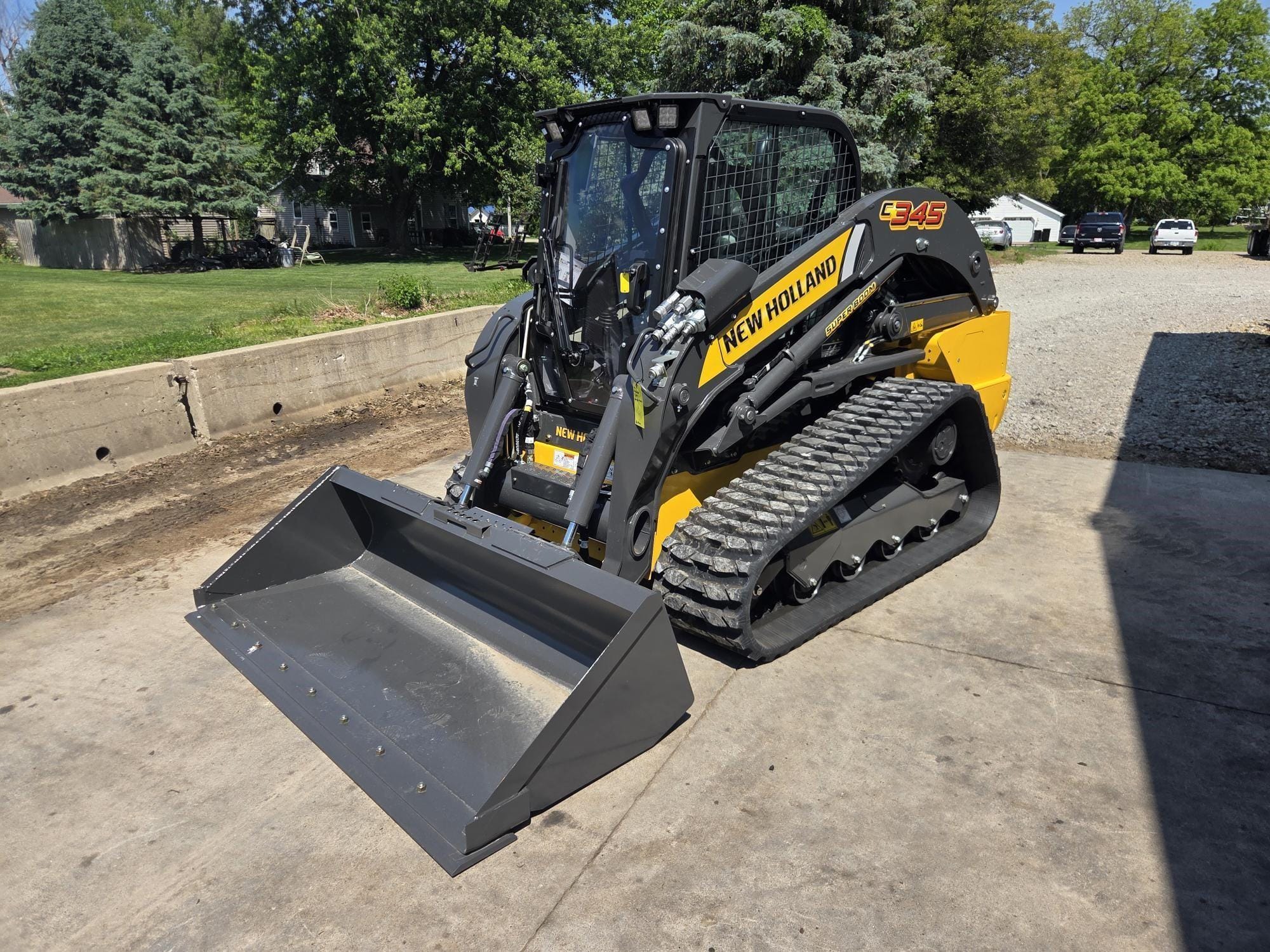 2026 New Holland C345 Equipment Image0