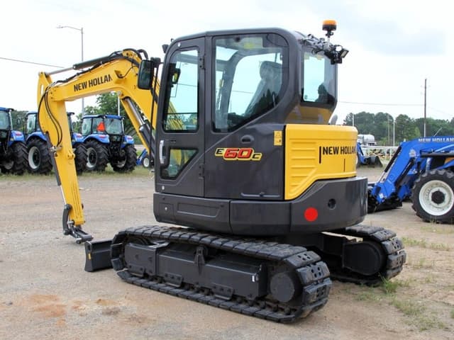 Image of New Holland E60C equipment image 4