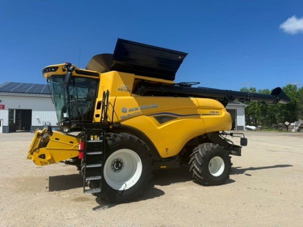 2026 New Holland CR8.90 Equipment Image0