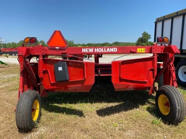 Image of New Holland 210 equipment image 4