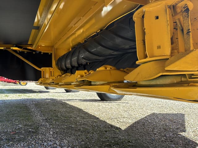 Image of New Holland Discbine 209 equipment image 4