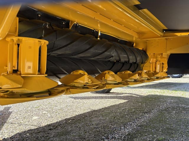 Image of New Holland Discbine 209 equipment image 1