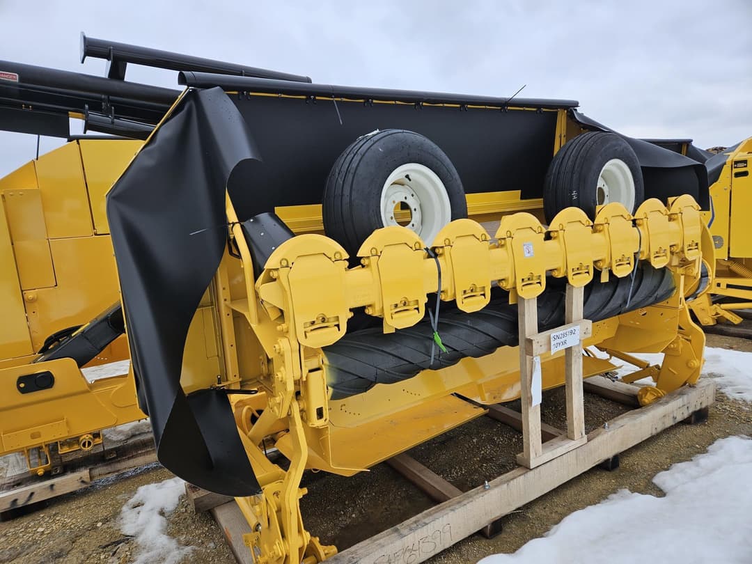 Image of New Holland 210 Image 1