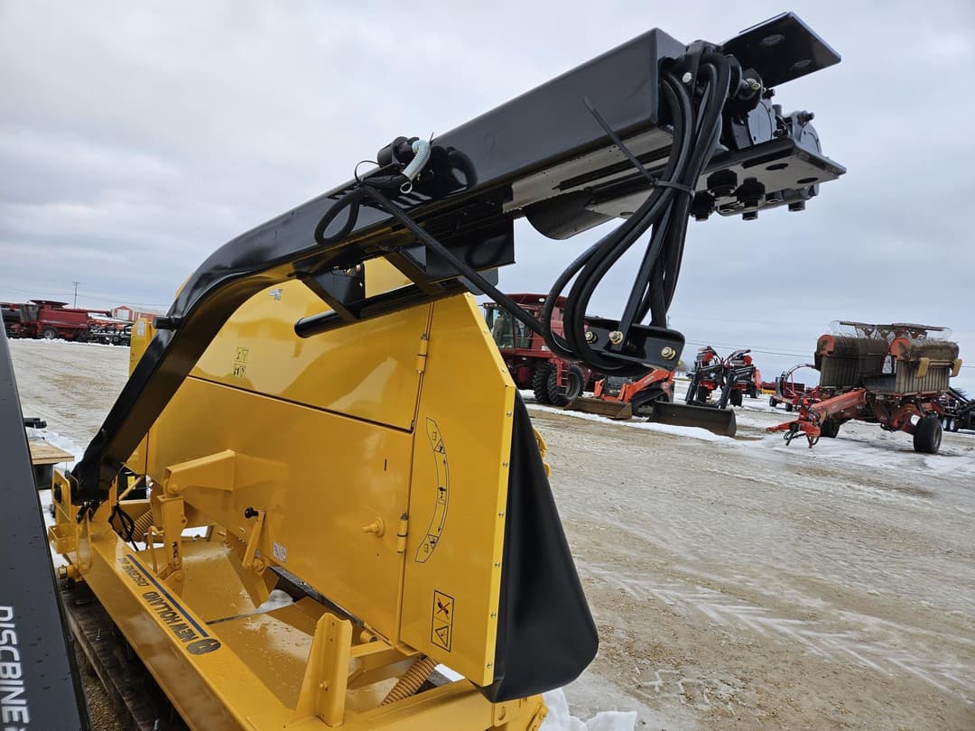 Image of New Holland 210 Image 1