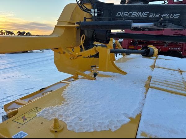 Image of New Holland 313 Plus equipment image 4