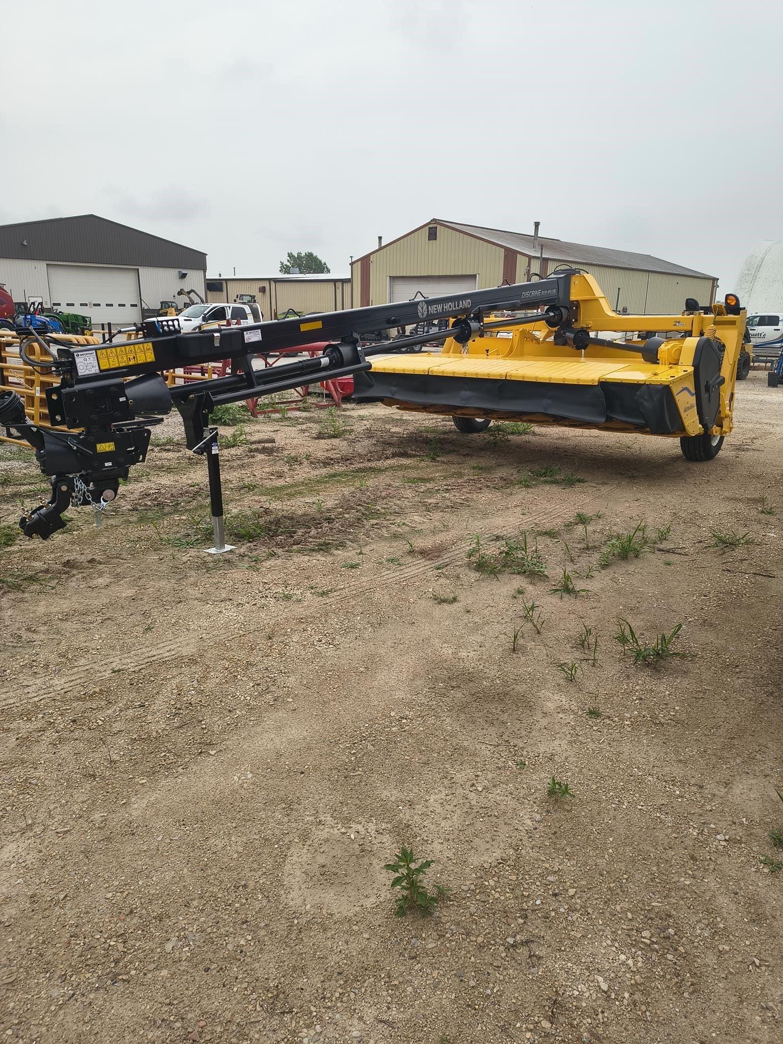 2026 New Holland 313 Plus Equipment Image0