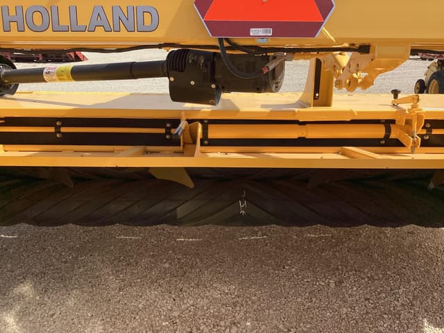 Image of New Holland 313 Plus equipment image 3