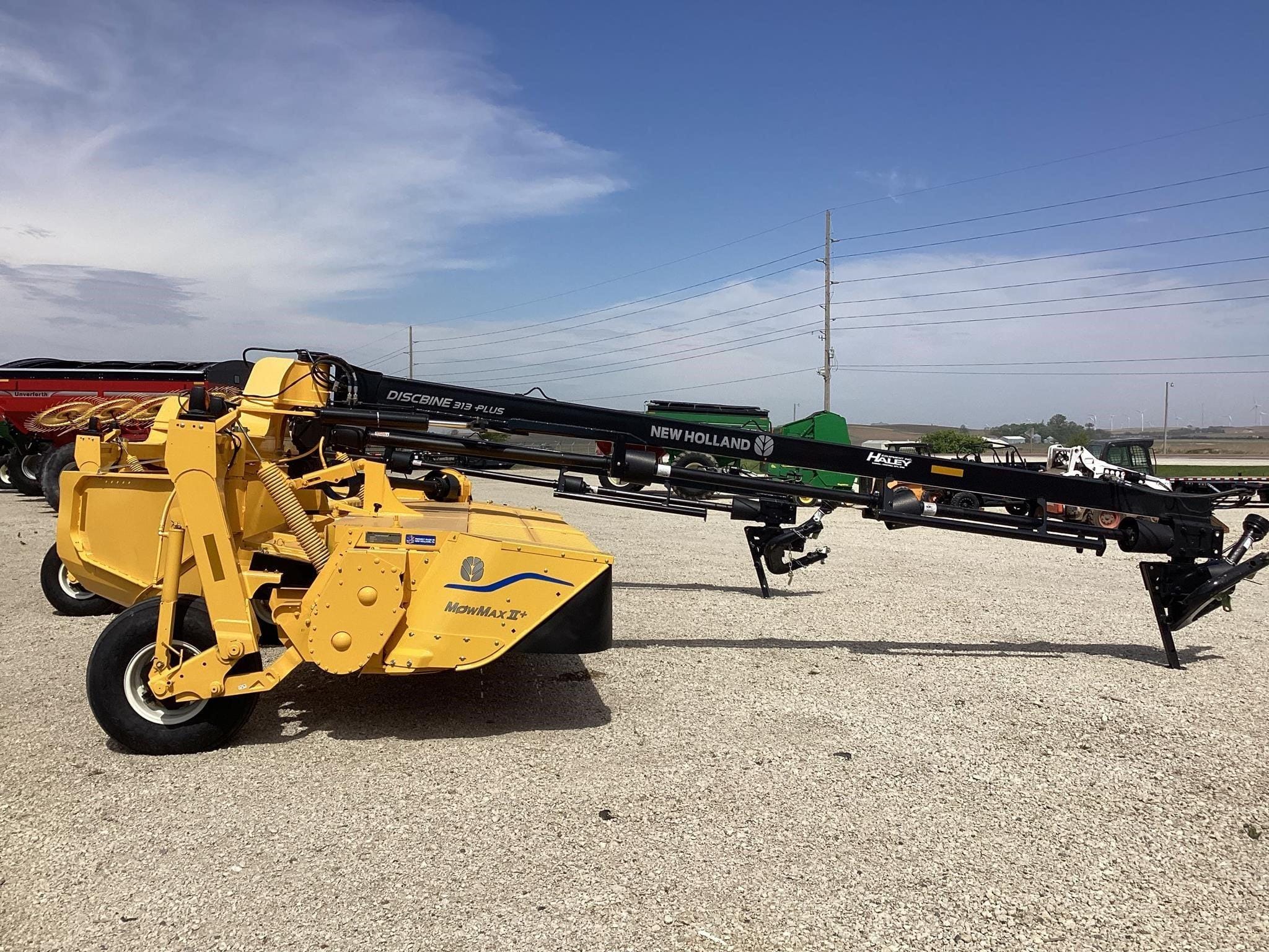 2026 New Holland 313 Plus Equipment Image0