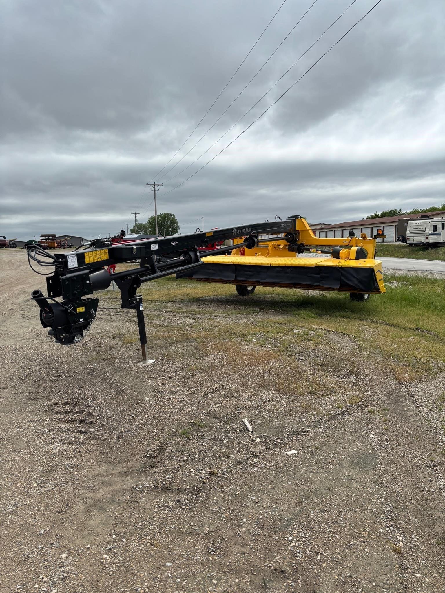 2026 New Holland 316 Plus Equipment Image0