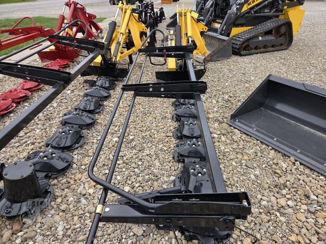 Image of New Holland Duradisc 109M equipment image 2