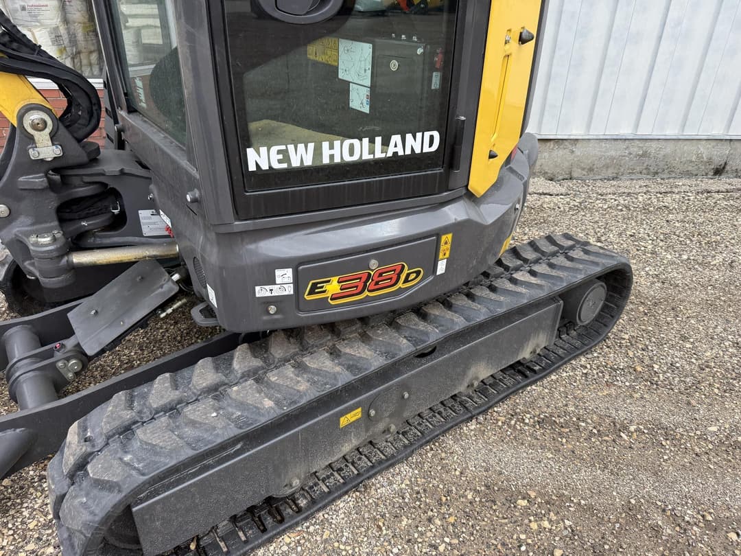 Image of New Holland E38D Image 1