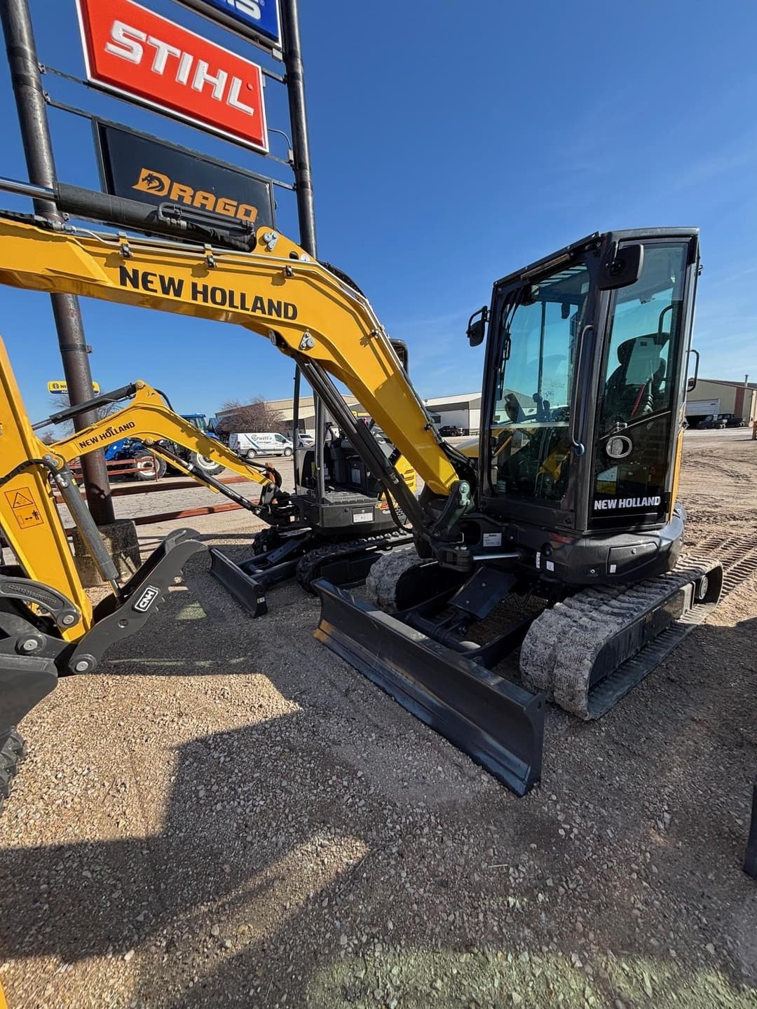 Image of New Holland E42D Primary image