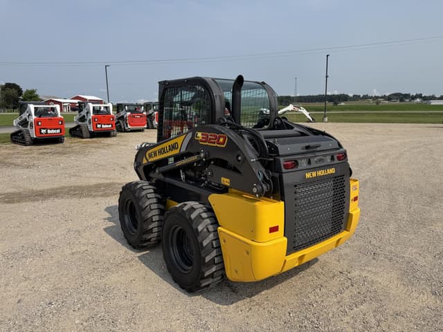 Image of New Holland L320 equipment image 2